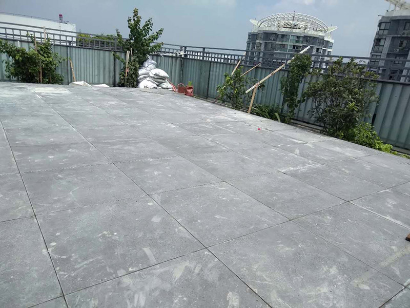 地面貼磚，地磚勾縫