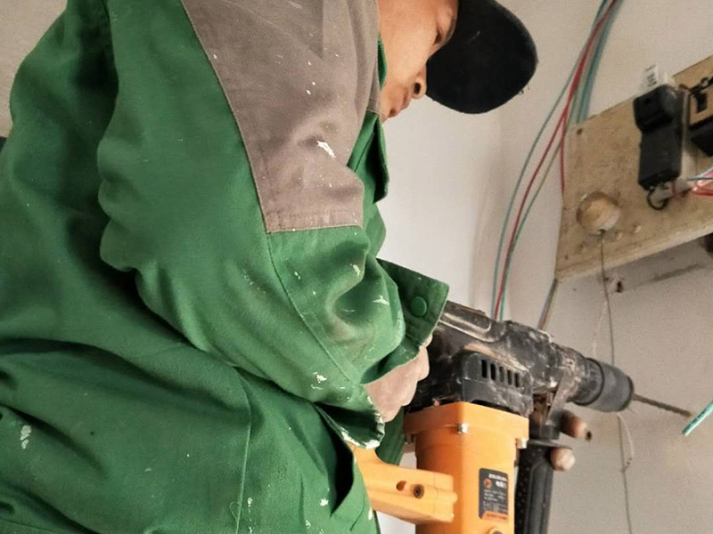 專業打孔鉆孔的工人都在哪里找工作，如何為附近的客戶提供及時的上門服務