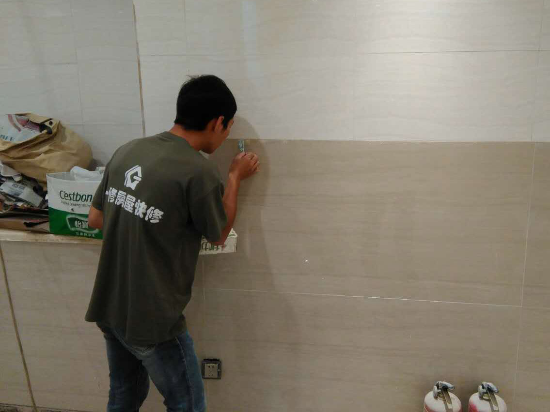 綿陽屋頂漏水維修反復滲漏原因，綿陽屋頂漏水怎么處理
