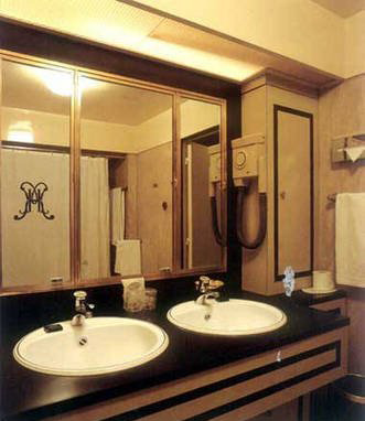 房山區(qū)衛(wèi)浴維修公司,北京房山浴缸漏水修理,房山馬桶安裝服務(wù)