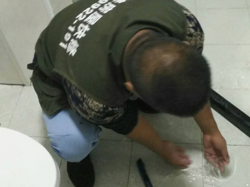 武漢陽臺漏水怎么做防水好，武漢陽臺漏水維修多少錢