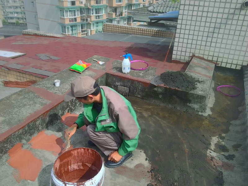 屋面漏水維修處理？是找物業公司處理還