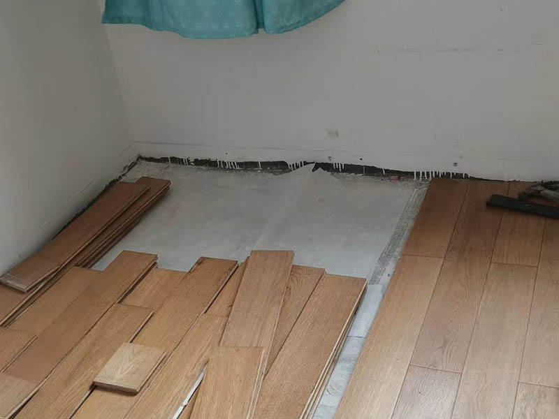 地板怎么保養？不同地板材質有不同的保