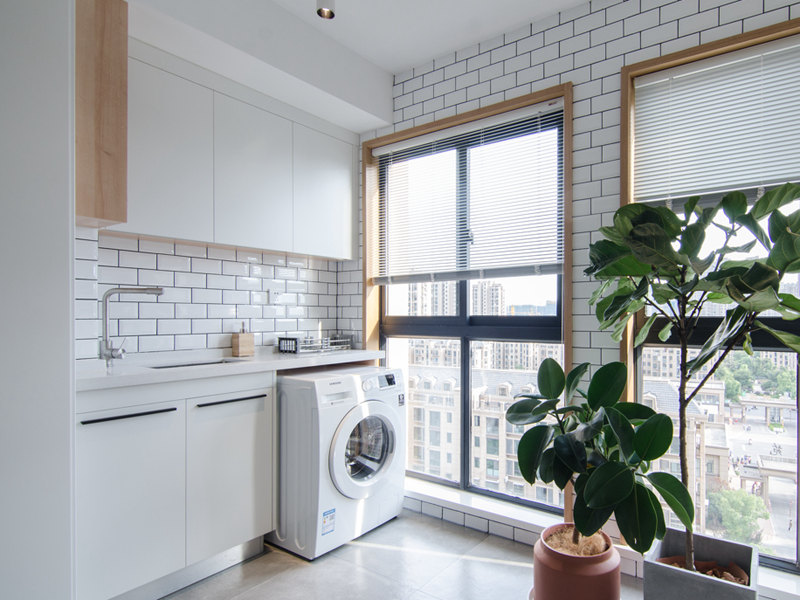 
陽臺裝修哪家好,陽臺翻新哪家專業,陽臺裝修哪家便宜