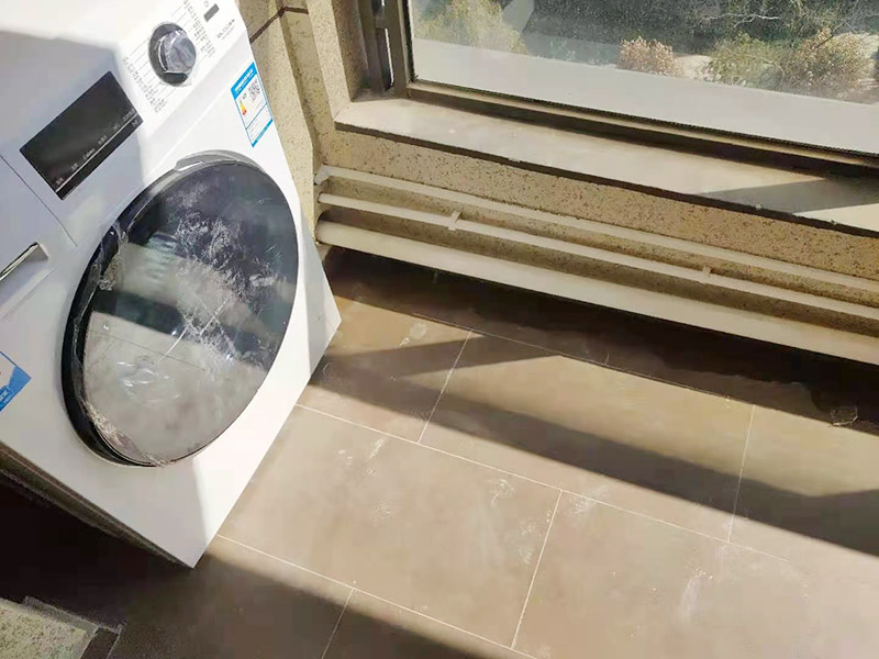 貴陽市區洗衣機放陽臺翻新裝修-墻面貼磚