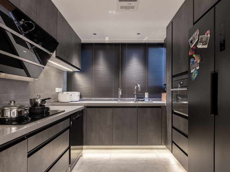 洛陽(yáng)市老城區(qū)現(xiàn)代簡(jiǎn)約裝修設(shè)計(jì)-廚房裝修